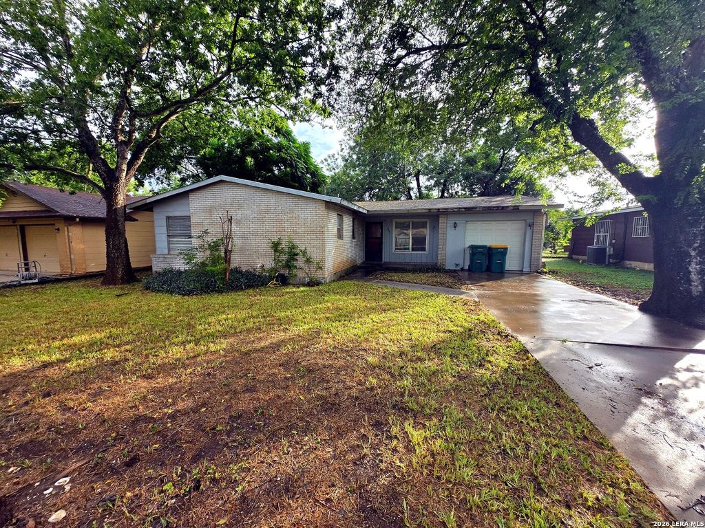 209 WINN AVE, Universal City, TX 78148
