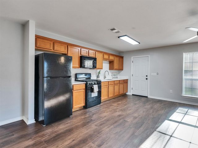 326 S Bell Drive, Texas City, TX 77591