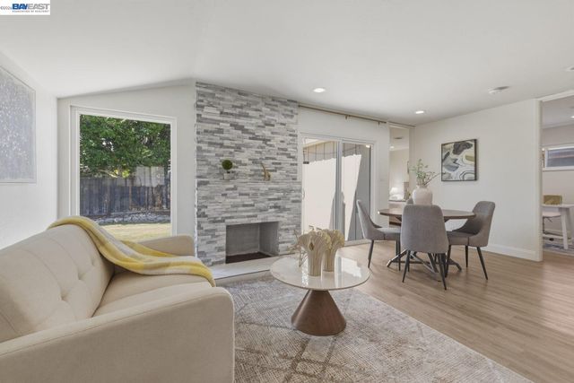 35760 Haley St, Newark, CA 94560