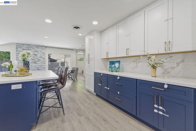 35760 Haley St, Newark, CA 94560