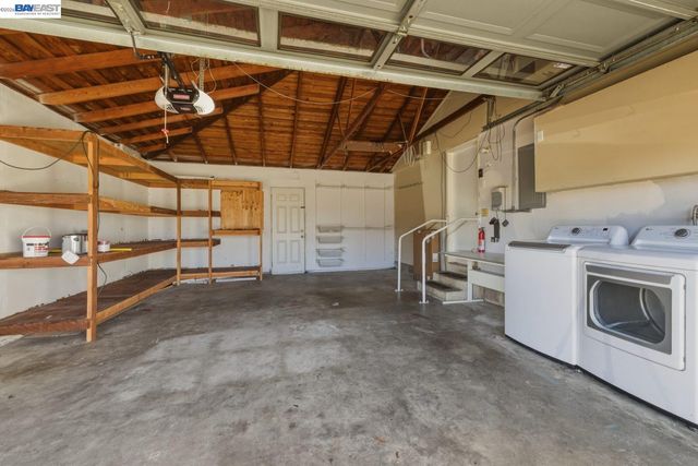 35760 Haley St, Newark, CA 94560