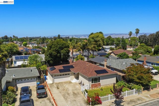 35760 Haley St, Newark, CA 94560
