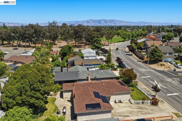 35760 Haley St, Newark, CA 94560