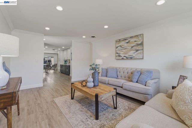 35760 Haley St, Newark, CA 94560