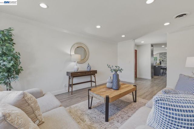 35760 Haley St, Newark, CA 94560