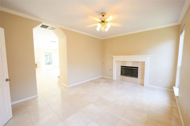 1931 PALOMA Way, Arlington, TX 76006
