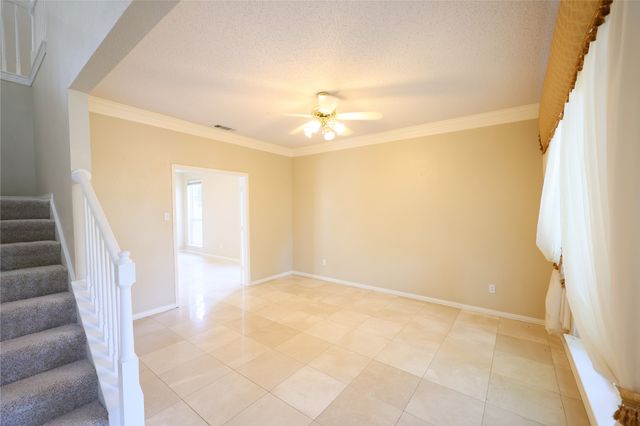 1931 PALOMA Way, Arlington, TX 76006