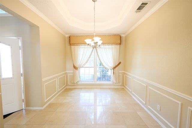 1931 PALOMA Way, Arlington, TX 76006