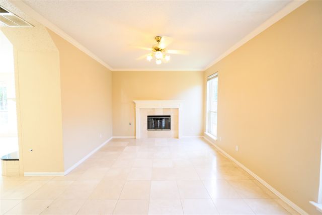 1931 PALOMA Way, Arlington, TX 76006