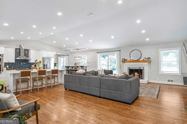 2632 Hawthorne Place NE, Atlanta, GA 30345