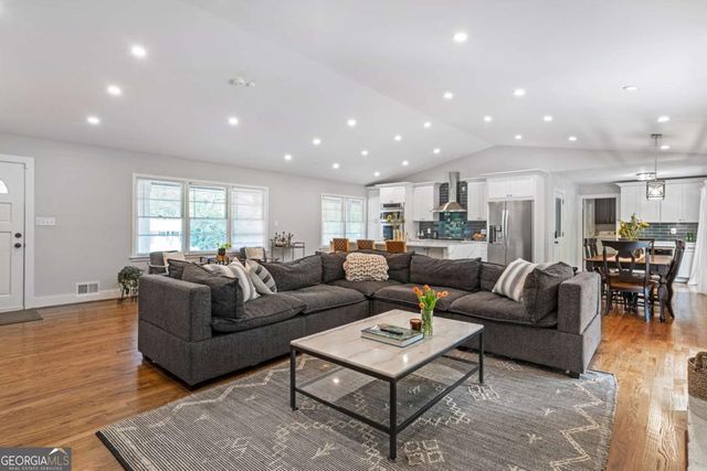 2632 Hawthorne Place NE, Atlanta, GA 30345