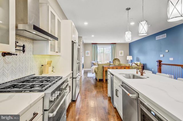 2009 NORTH ST, Philadelphia, PA 19130