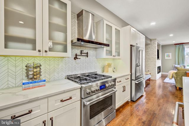 2009 NORTH ST, Philadelphia, PA 19130