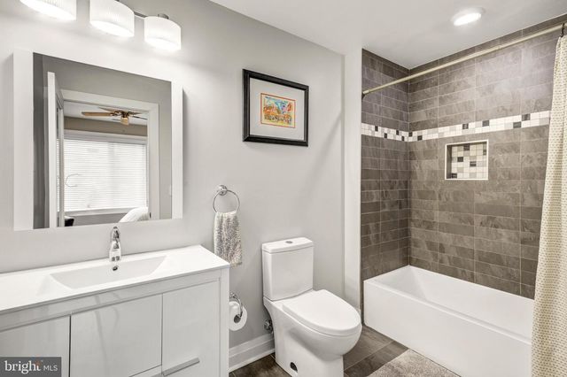 2009 NORTH ST, Philadelphia, PA 19130