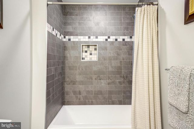 2009 NORTH ST, Philadelphia, PA 19130