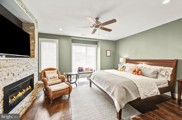 2009 NORTH ST, Philadelphia, PA 19130