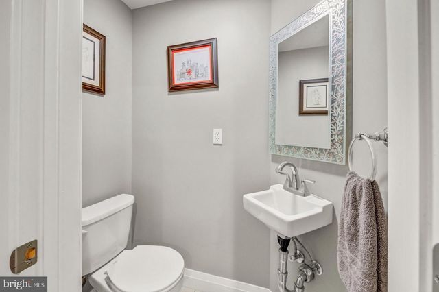 2009 NORTH ST, Philadelphia, PA 19130