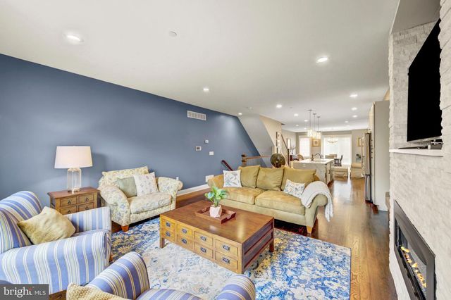 2009 NORTH ST, Philadelphia, PA 19130