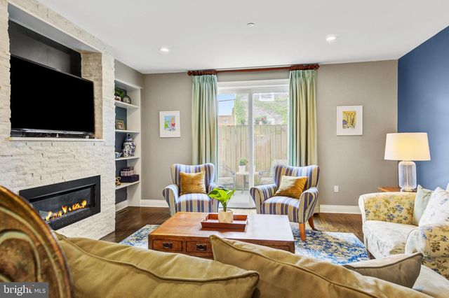 2009 NORTH ST, Philadelphia, PA 19130