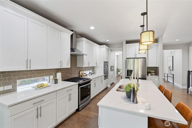 12048 SE May Creek Park Drive, Newcastle, WA 98056