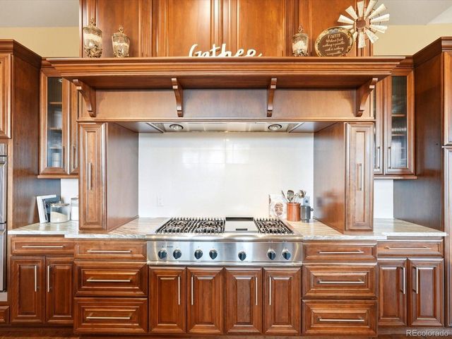 614 Cliffgate Ln, Castle Rock, CO 80108