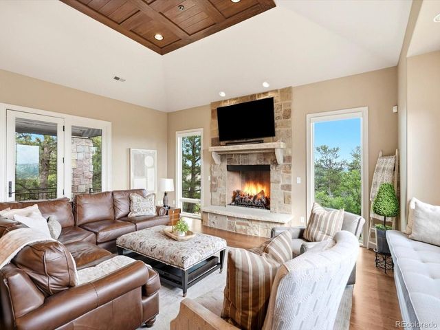 614 Cliffgate Ln, Castle Rock, CO 80108