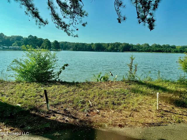 1213 Lake Shore Drive, Byram, MS 39272