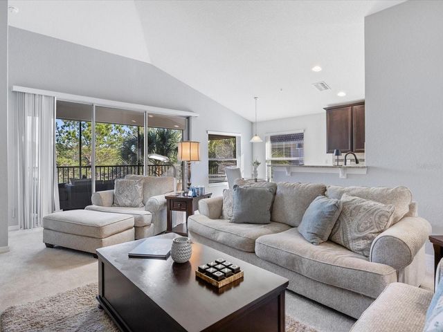 8341 BELLA TIERRA COURT, Davenport, FL 33896