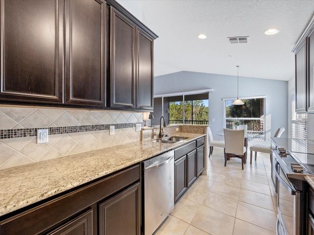 8341 BELLA TIERRA COURT, Davenport, FL 33896