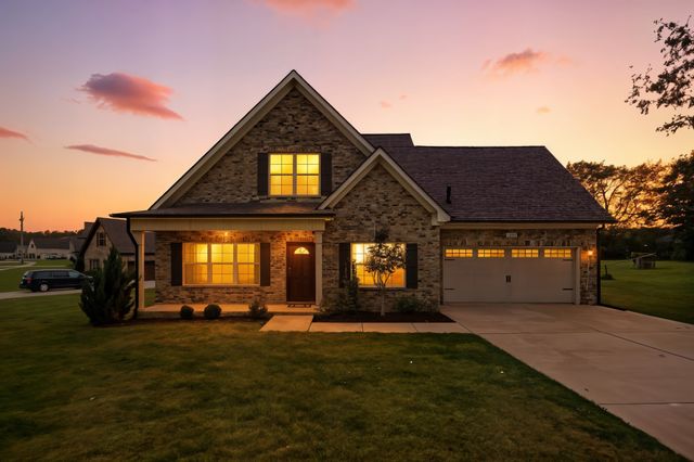 248 Doak Rd, Manchester, TN 37355