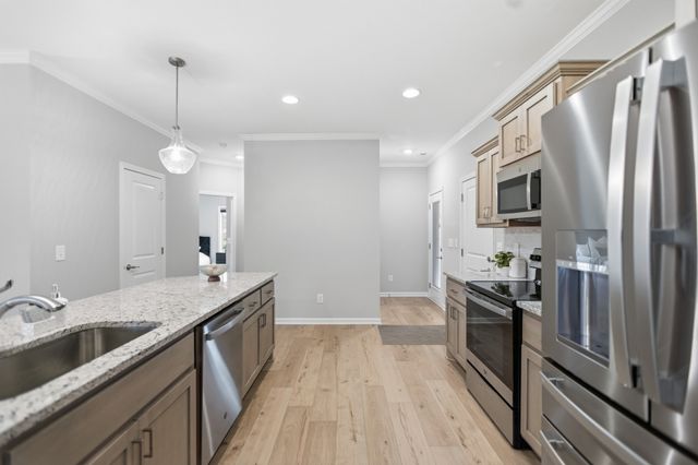 248 Doak Rd, Manchester, TN 37355