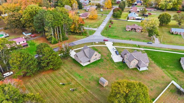 248 Doak Rd, Manchester, TN 37355