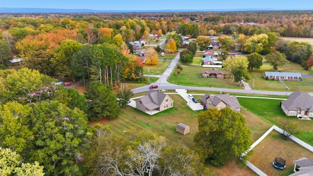 248 Doak Rd, Manchester, TN 37355