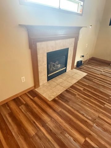 3959 Black Pine Drive, Grove City, OH 43123