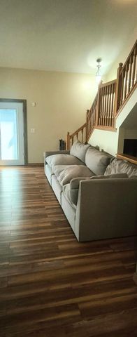 3959 Black Pine Drive, Grove City, OH 43123