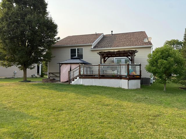 3959 Black Pine Drive, Grove City, OH 43123