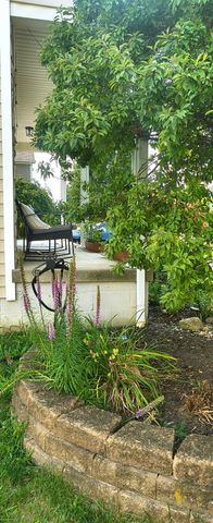 3959 Black Pine Drive, Grove City, OH 43123