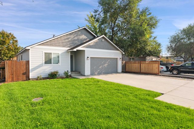 3023 E Augusta Ave, Spokane, WA 99207