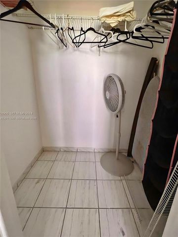 2899 Collins Ave 905, Miami Beach, FL 33140
