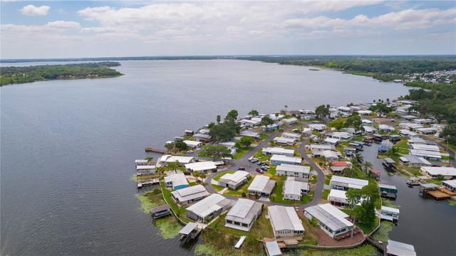 25 CAPTAINS POINT, Fruitland Park, FL 34731