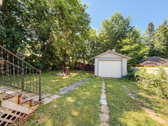 1022 Wakefield Avenue, Saint Paul, MN 55106