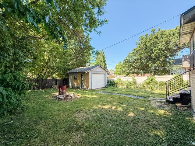 1022 Wakefield Avenue, Saint Paul, MN 55106