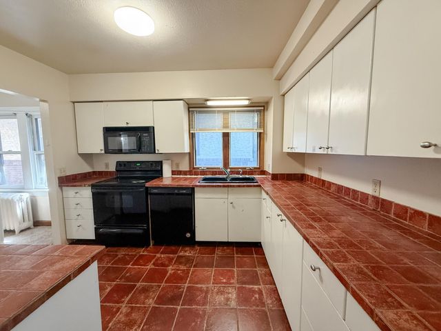 1022 Wakefield Avenue, Saint Paul, MN 55106
