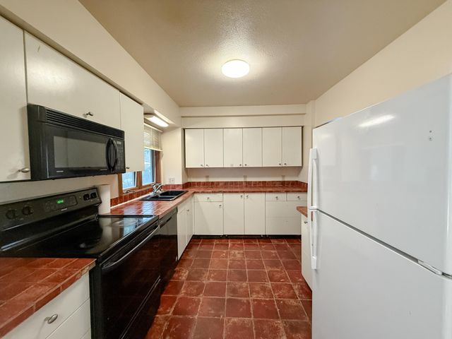 1022 Wakefield Avenue, Saint Paul, MN 55106