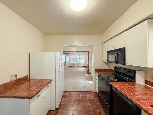 1022 Wakefield Avenue, Saint Paul, MN 55106