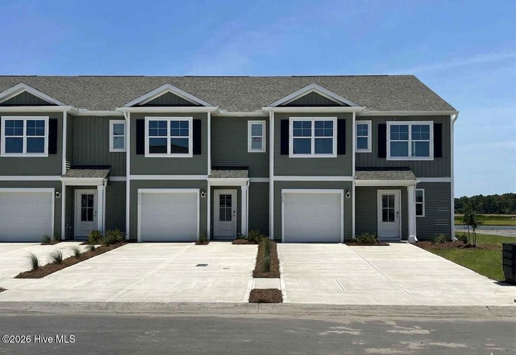 4333 Majesty Drive Unit 400, Castle Hayne, NC 28429