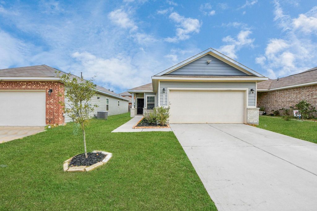 20063 Northpark Ash Lane, Porter, TX 77365