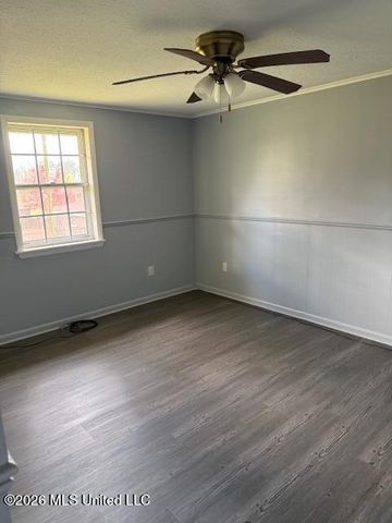 425 W Chulahoma Avenue, Holly Springs, MS 38635