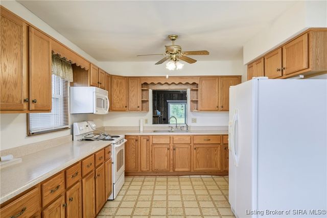 6429 E Blocher Road, Lexington, IN 47138