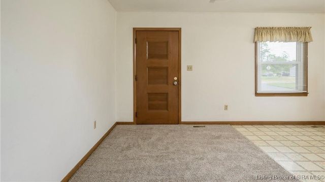 6429 E Blocher Road, Lexington, IN 47138